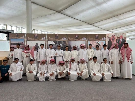 جمعية الرحالة تنظّم زيارة طلابية إلى مكتبة الملك فهد الوطنية ضمن برنامج رحلات المعرفة والمتعة